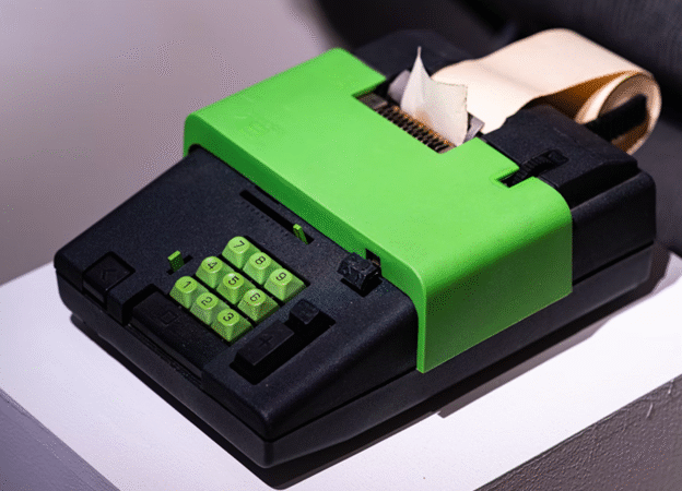 Calculator machine with print feature